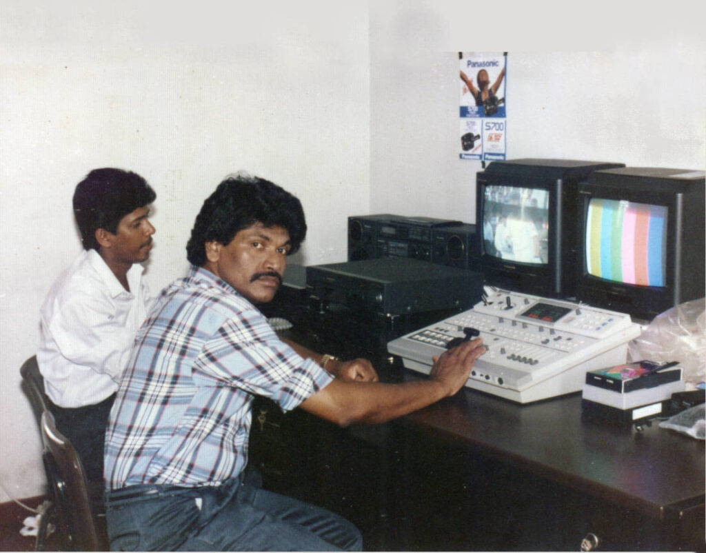 EXPO Wijayavarman is editing videos.